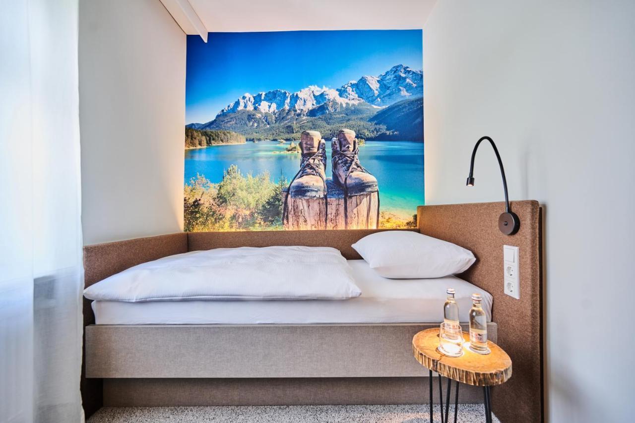 Hotel Zur Post Altoetting Экстерьер фото