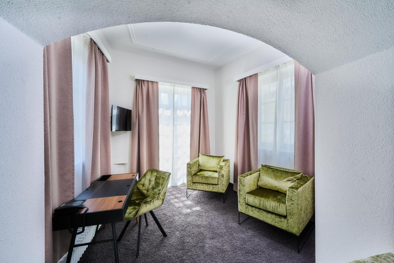 Hotel Zur Post Altoetting Экстерьер фото