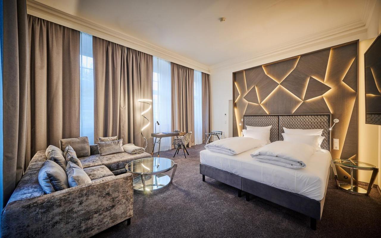 Hotel Zur Post Altoetting Экстерьер фото
