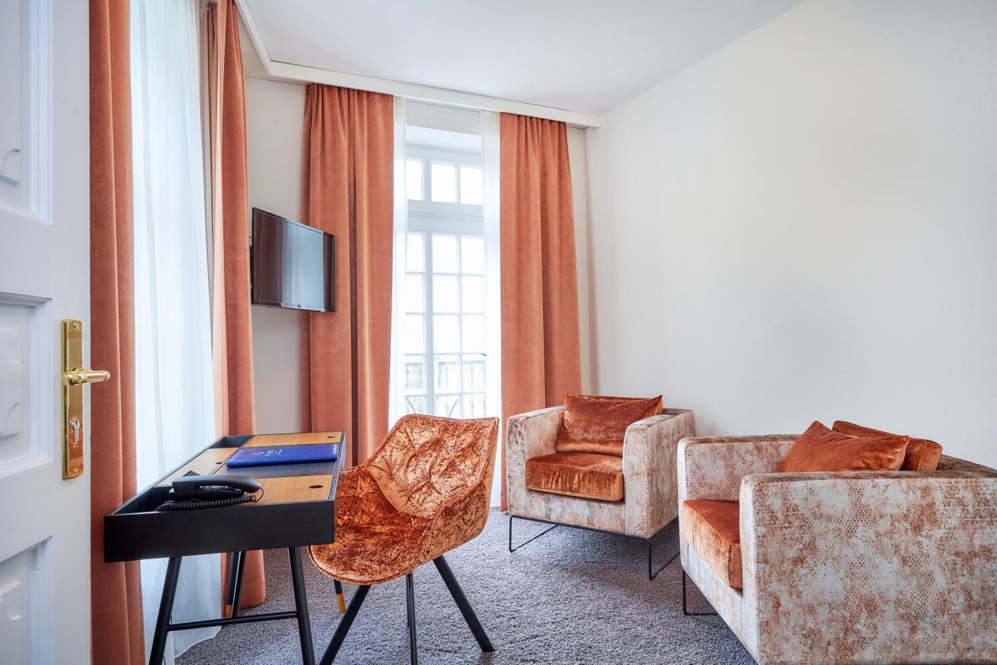 Hotel Zur Post Altoetting Экстерьер фото