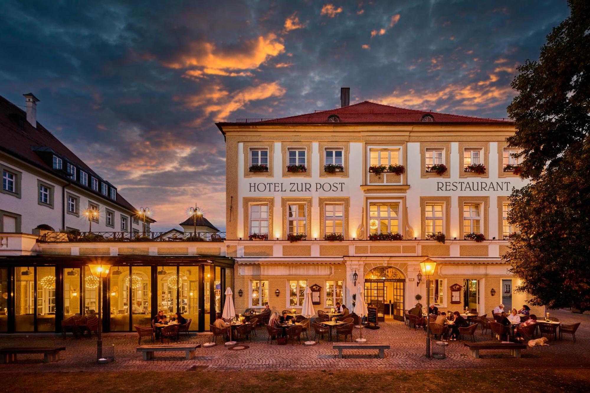 Hotel Zur Post Altoetting Экстерьер фото
