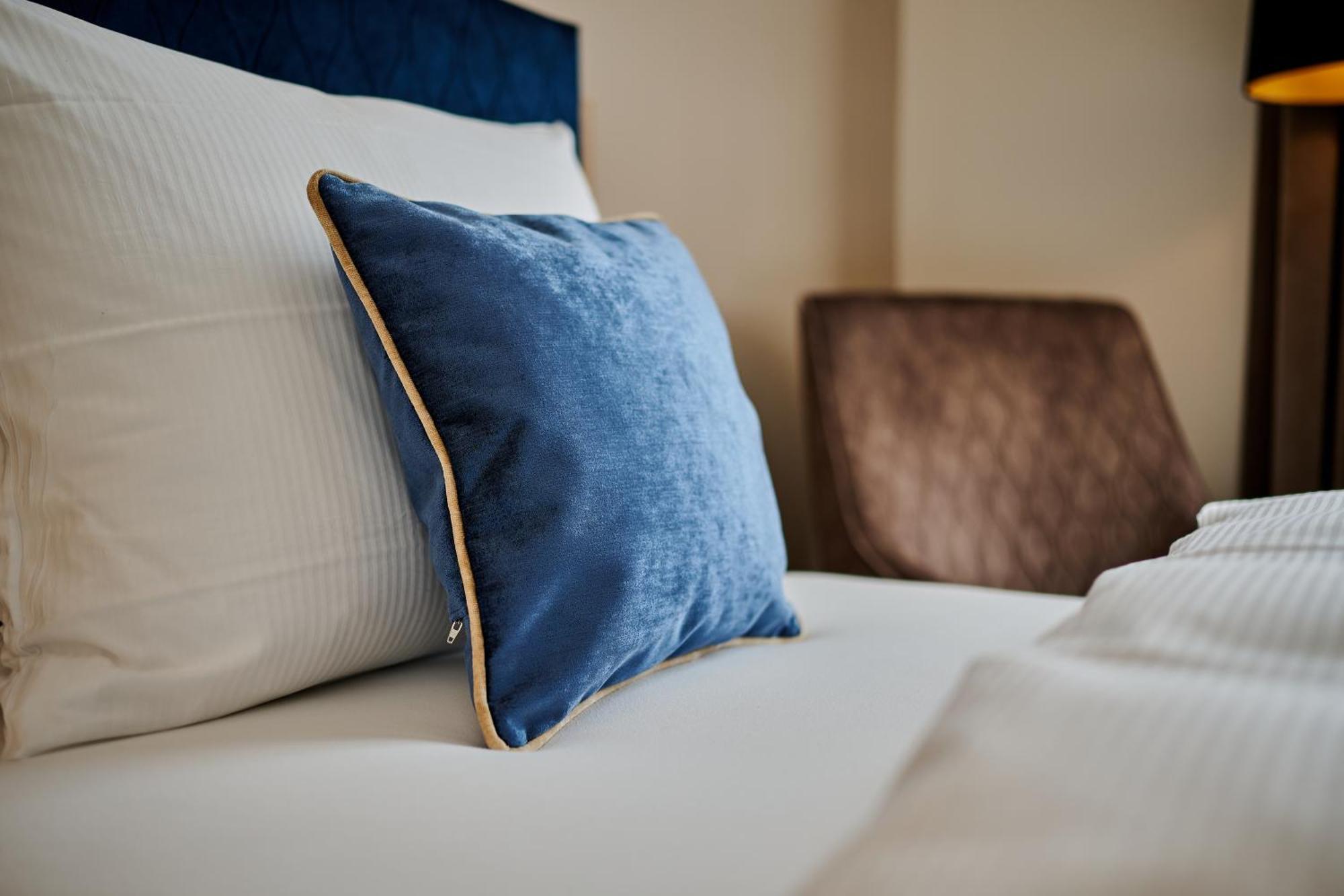Hotel Zur Post Altoetting Экстерьер фото